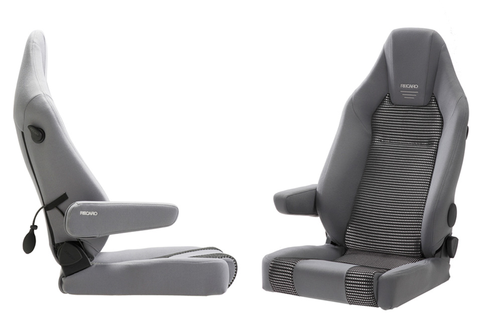 RECARO LX-F IL110H ホワイト - パーツ