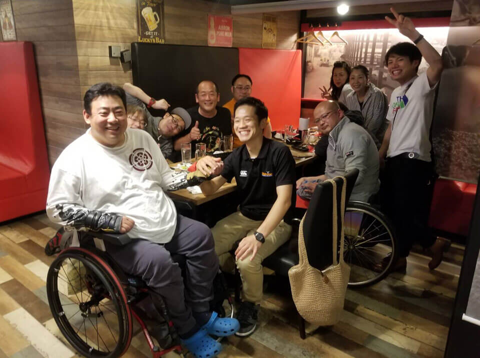 車いすラグビー日本代表のメカニックを務める三山さんと、十勝の仲間たちの交流会の様子