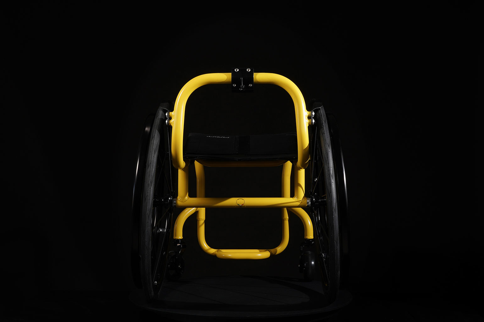 イタリア Aria Wheels「1.0」ポスチュラルバックレスト（姿勢保持背シート）