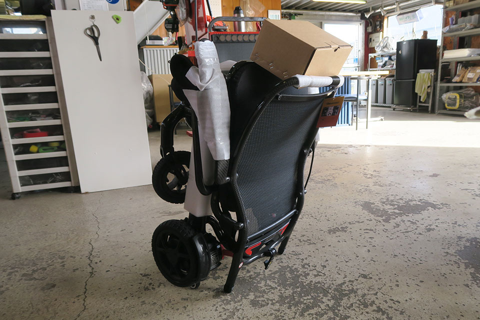 クイッキー 電動車椅子 Q50 R カーボン デモ車が入荷